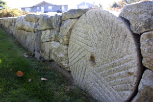 4447_RoundStone